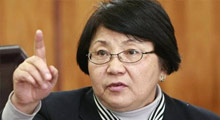Otunbayeva'dan 'Meclisi dağıtırım' uyarısı