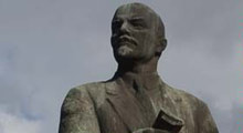 Lenin'in heykeline bombalı saldırı!