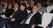 Gizli aşkın yazılmasına tepkili!