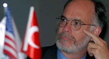 Wilson: Davutoğlu güvenilir bir isim