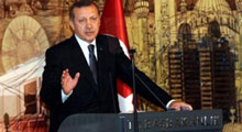 Yumurta Atan Öğrencilere Kızdı