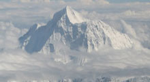 Everest'e mahkum oldular!
