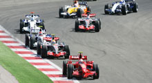 Formula 1'de şampiyon Vettel