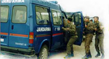 Jandarma hayvan hırsızlarına göz açtırmıyor