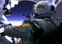 Felix 39 bin metreden atladı