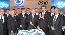 Başarılı sanayicilere ödülleri verildi