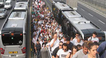 Metrobüs kullanıcıları DİKKAT!
