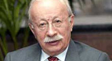 Oktay Ekşi'ye kınama