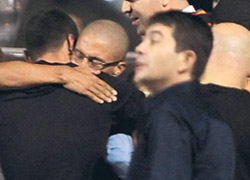 Alex'i uğurlayan tek FB'li futbolcu!