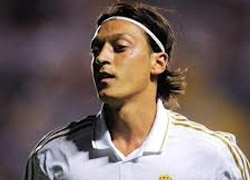 Mesut'a krampon yasağı