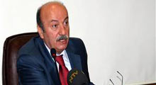 Bekaroğlu hakaretten yargılanıyor