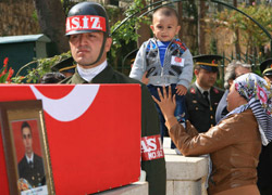 Şehit babaya son bakış!