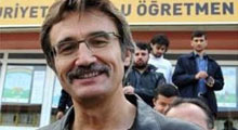 Kürşad Tüzmen lisede sınava girdi