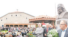 Edirne’ye Papaz Heykeli
