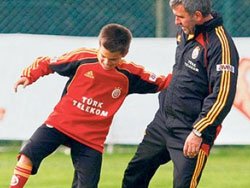 Hagi efsanesi geri dönüyor
