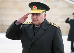 Orgeneral Özel'e duygu dolu mektuplar