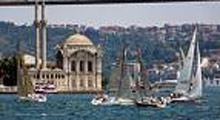 İstanbul Boğazı'nda yelkenli şöleni!