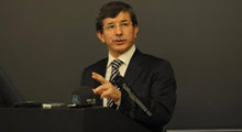 Bakan Dautoğlu, Füle ile bir araya geldi