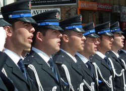 'Alevi polis gönderin'