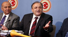 Oktay Vural yine sahnede