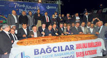 'Barış Ekmeği'ni birlikte kestiler