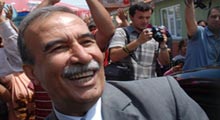 Avcı yasak aşkının evinde basıldı