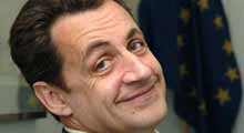 Romanlardan Sarkozy'ye protesto mektubu