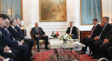 Gül ile Aliyev görüştü