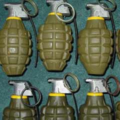 3 adet el bombası bulundu