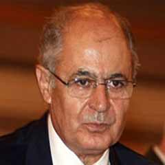 Sezer müdüre söz verdi!
