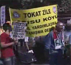 Alevi derneklerinin mitinginde gerginlik