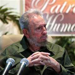 Castro: Ahmedinejad Yahudi düşmanı