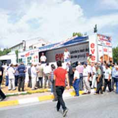 Demokrasi TIR'ı 'evet' için Marmara yollarında