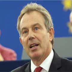 Blair'e İrlanda'da protesto