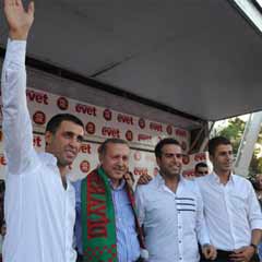 Diyarbakır'da Hakan Şükür sürprizi