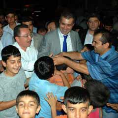 Ömer Çelik: Türkiye'de genel başkan çok...
