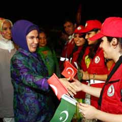 Türkiye'den Pakistan'a yardım çıkarması