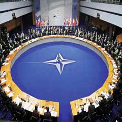 Danimarka NATO'nun uçak talebini geri çevirdi