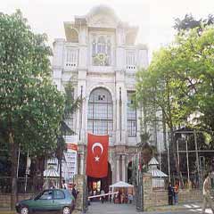 Üniversiteden öğrencilere fişleme!
