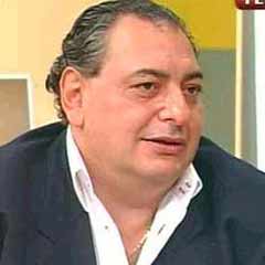 Soner Yalçın'a 'şerefsiz' dedi