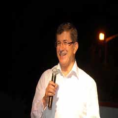Bakan Davutoğlu: Gücümüzün kaynağı sizsiniz