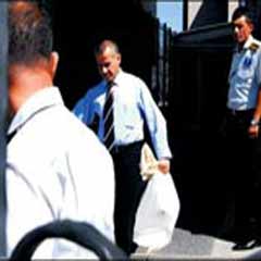 Savcı bu kez çuvalla çıktı