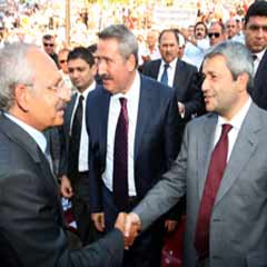 İzmir'de CHP'nin referandum ayıbı