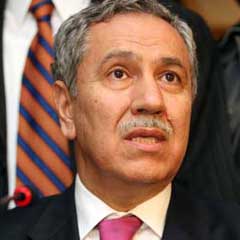 Arınç: Bazı konularda tarafsız olmak lazım