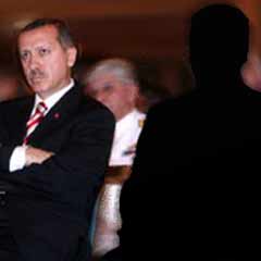 Türkiye’de iki Başbakan mı var?