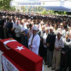Tüzmen'e saldırı, Erdoğan'a hakaret