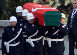 Turgut Özal defnediliyor