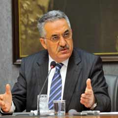 Bakan Yazıcı KESK'e sert çıktı