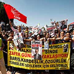 CHP'liler töreni 'hayır' mitingine çevirdi