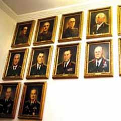 Başbuğ'u şimdiden emekli ettiler!